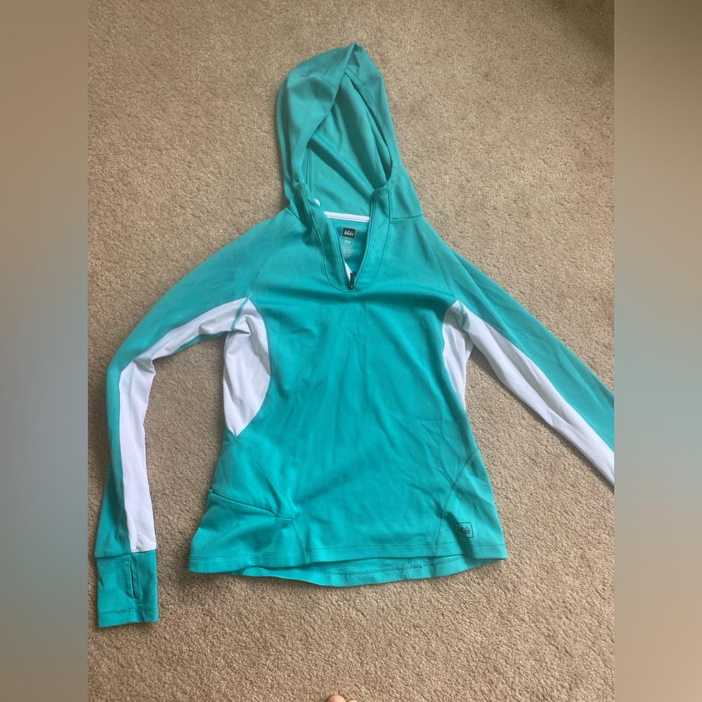 Light work out long sleeve